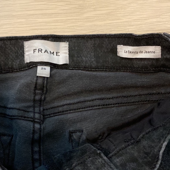 FRAME Animal Print Jeans - Picture 3 of 5